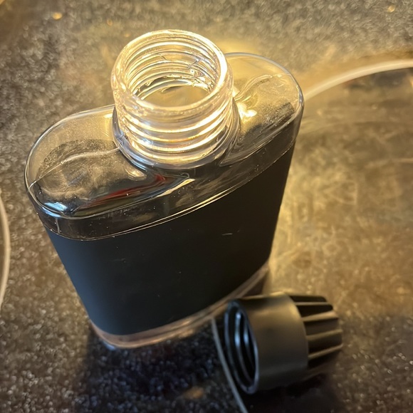 NWOT 2 Flasks - Picture 7 of 7